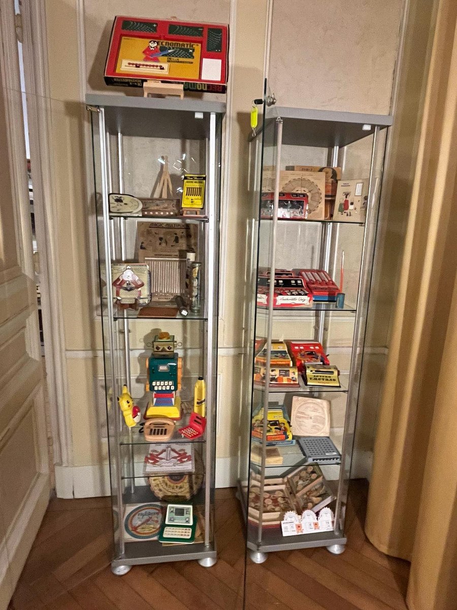 Display cabinet of the collection
